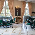 Radisson Collection Morina Hotel, Tirana 3* Selitë e Vogël