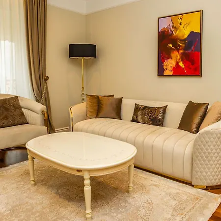 Radisson Collection Morina Hotel, Tirana מלון
