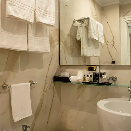 Radisson Collection Morina Hotel, Tirana 3*