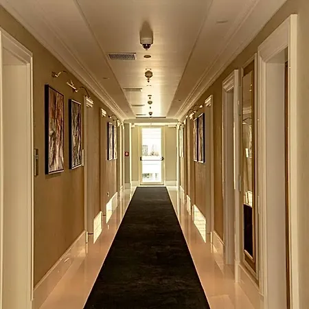 Radisson Collection Morina Hotel, Tirana Selitë e Vogël