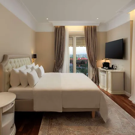 Radisson Collection Morina Hotel, Tirana מלון 3*