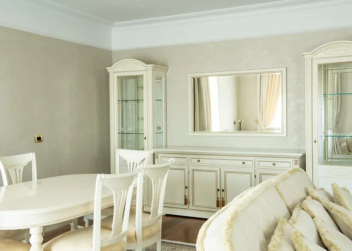 Radisson Collection Morina Hotel, Tirana Selitë e Vogël