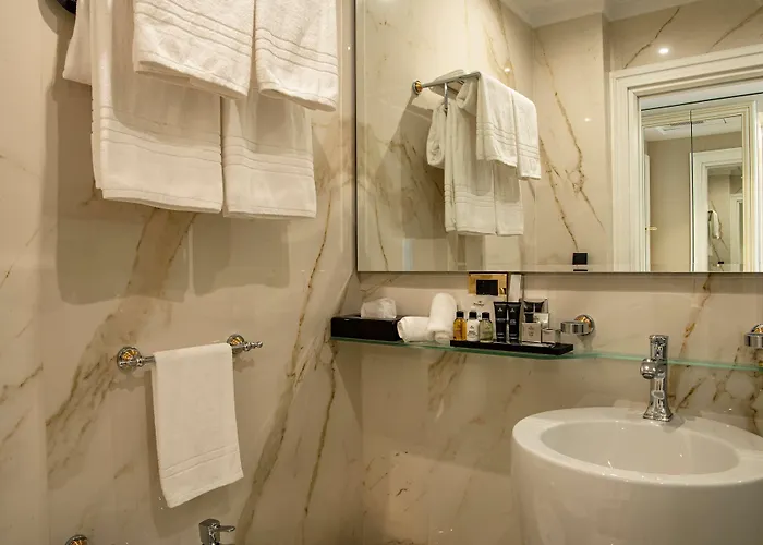 Radisson Collection Morina Hotel, Tirana 4*